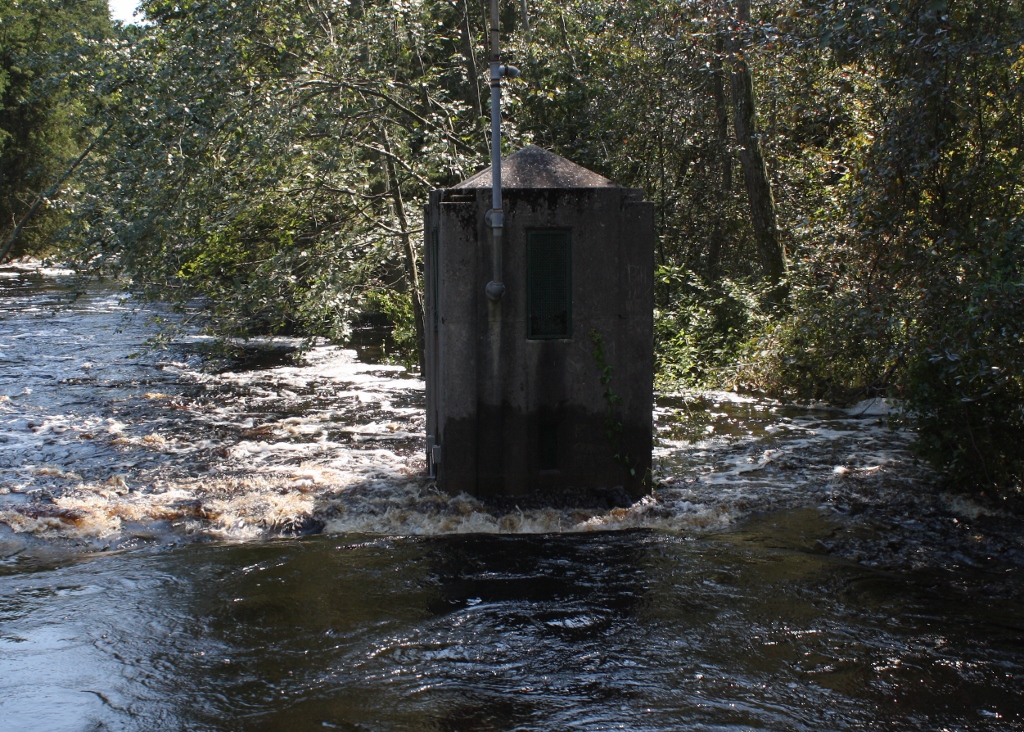 Batsto River gauging station minus the gauge (1024x732).jpg