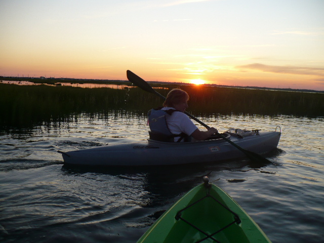 Jen moon kayak 016.jpg