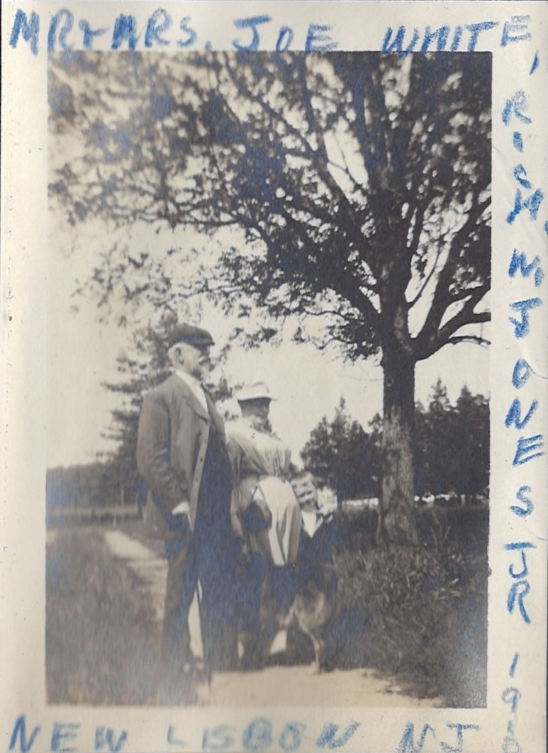 Mr. and Mrs. Josiah White with Richard W. Jones, Jr. 1910.jpg