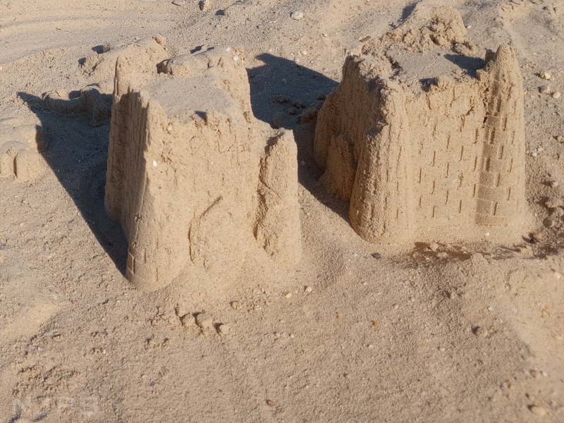 Sand castles.png