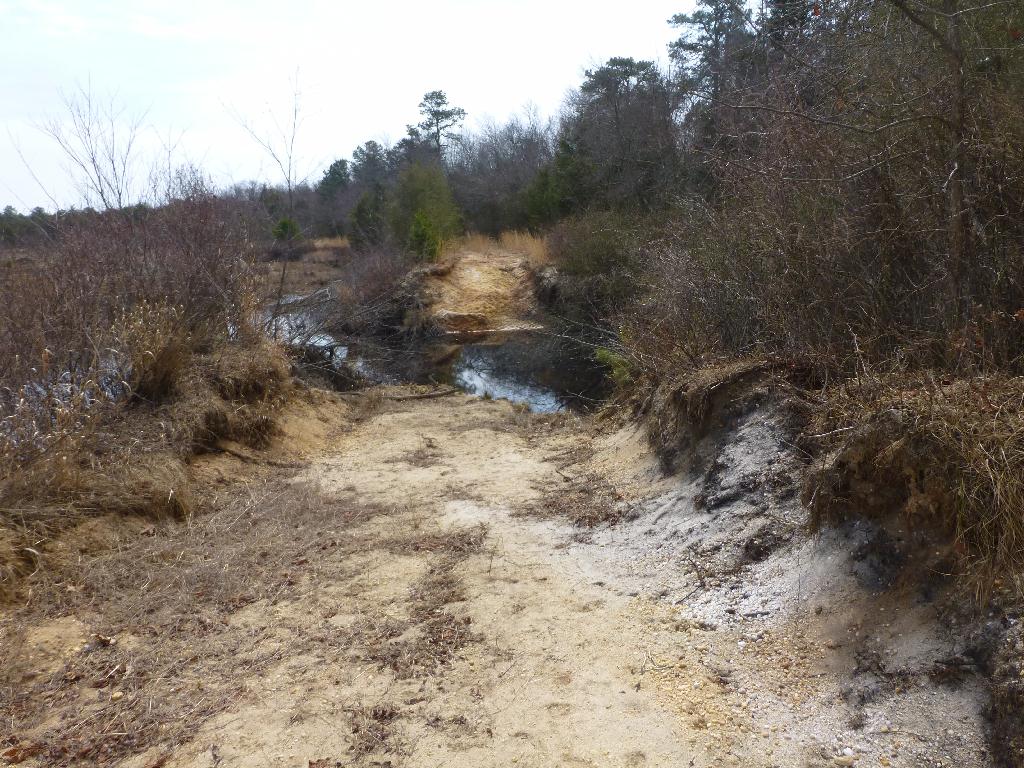 Washout on way  to concrete dams.JPG